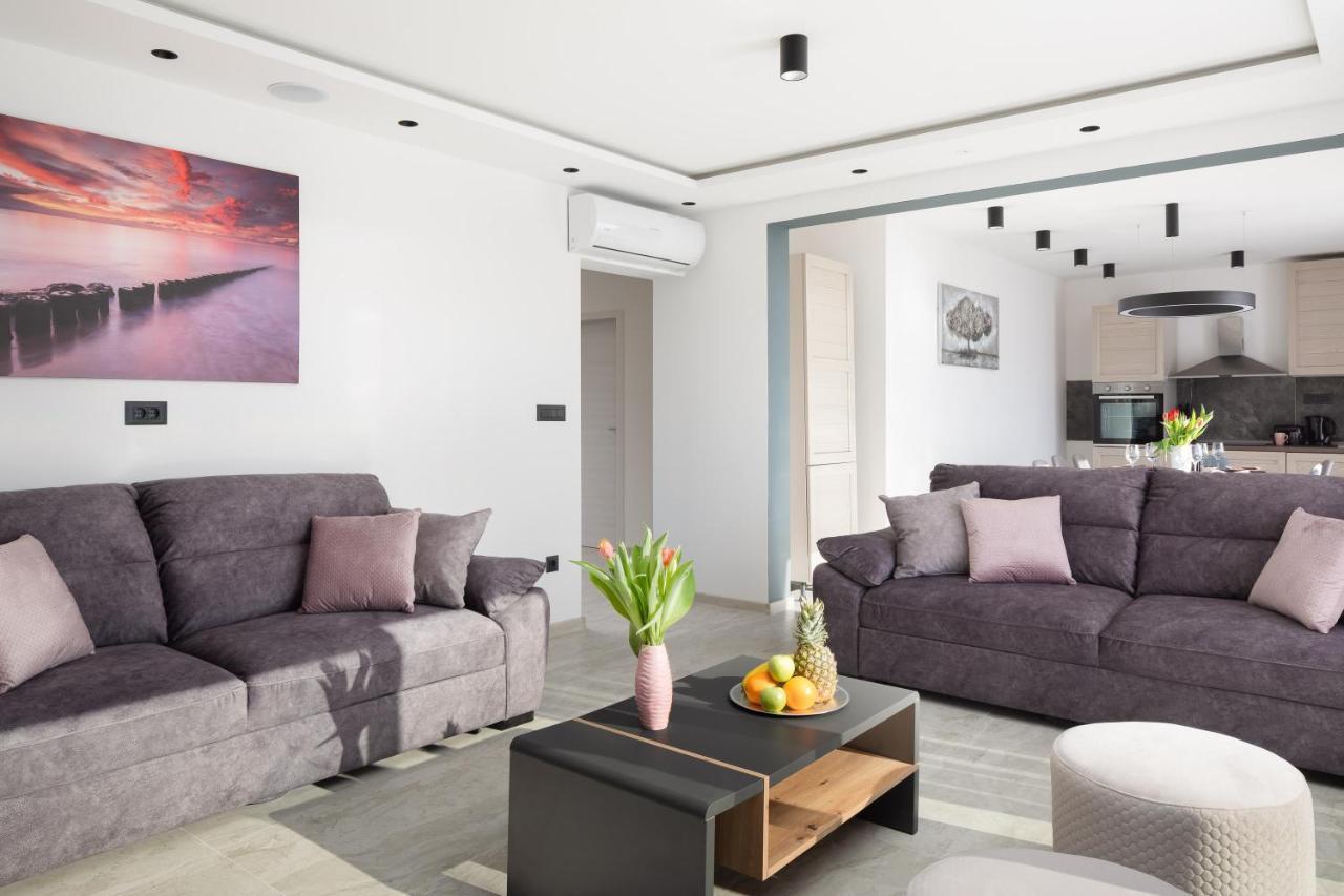 Luxury Apartment Lorena - Private Heated Pool - Jesenice  Exterior foto